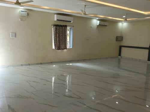 Φωτογραφία από το άλμπουμ του Sri Kumaran Lodge & Hall σε Tiruchchendur