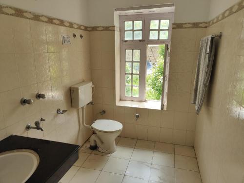 Un baño de Labrang Home Stay
