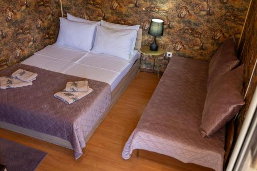 Megy's 1st Room next to the National Palace of Culture