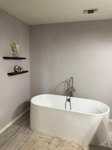 Exotic Abode - Luxury Double Roomsにあるバスルーム