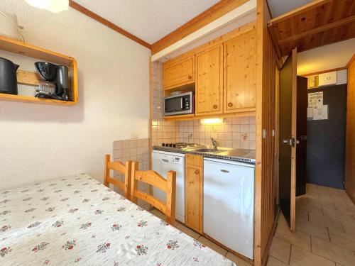Studio cabine pour 4 pers. avec vue sur pistes - FR-1-452-55