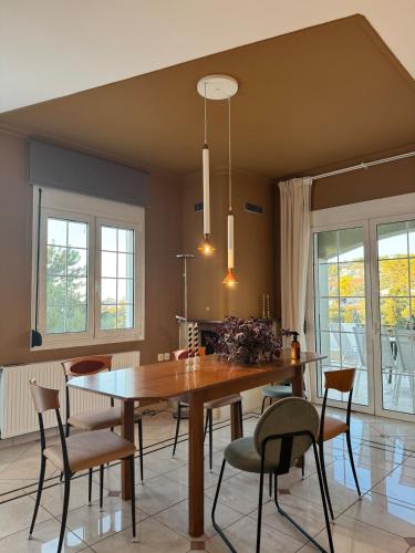 Nature spacious apt, 2km from Chania old town, private parking
