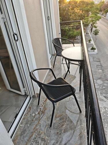 Ein Balkon oder eine Terrasse in der Unterkunft Kleio Pythagorio Studio