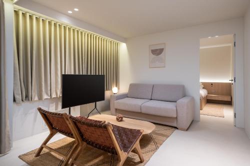 Monasteroom Rooms & Suites