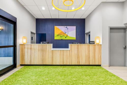 Μια τηλεόραση ή/και κέντρο ψυχαγωγίας στο Spark by Hilton Lexington