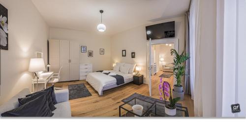 City-Center Apartment with Stylish and Modern Comforts