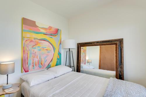 Katil atau katil-katil dalam bilik di Private Dock and River Views Modern Gem in Waterloo