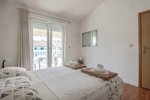 Apartments Ivo