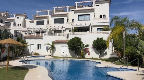 High-End 4BR Villa by Marbella