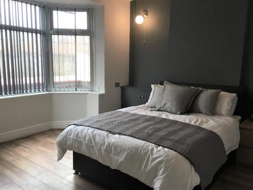 Ένα ή περισσότερα κρεβάτια σε δωμάτιο στο Darlington Place by SG Property Group