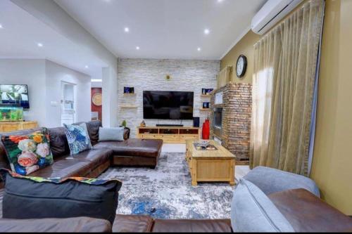 Et tv og/eller underholdning på Pinnacle Golf Estate Haven