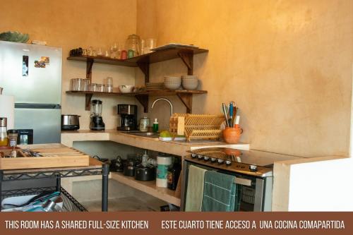 Una cocina o cocineta en Nomada Wellness Hotel