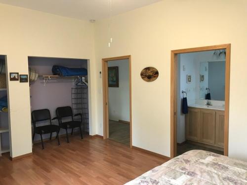 Fotografie z fotogalerie ubytování Forest Lake House v destinaci Smithville