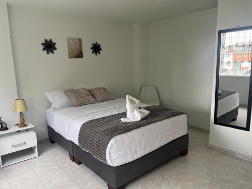 Golden Airport Connection Hotelにあるベッド