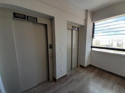 Φωτογραφία από το άλμπουμ του Golden Dolphin Supreme 1004 com cozinha ao lado do Shopping Singapura σε Caldas Novas