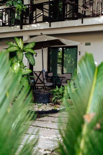 Hotel Brisas Bacalarにある庭