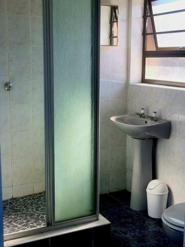 Koupelna v ubytování Tilde's Self-Catering