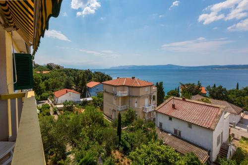Apartments by the sea Crikvenica - 5585
