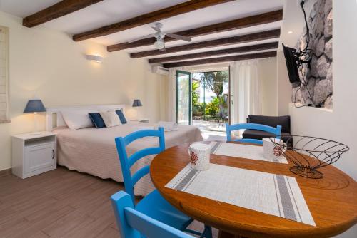 Apartments by the sea Crikvenica - 5585