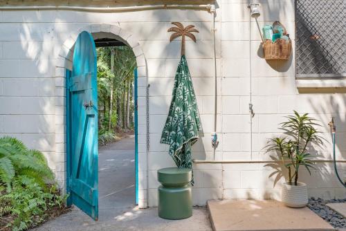 Κήπος έξω από το Villa Palma - A Leafy Chic Retreat by the Foreshore