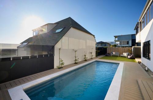 Gallery image of Family Friendly Beach Haven with Pool, Spa & Ocean Views in Mount Maunganui