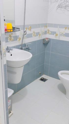 Ένα μπάνιο στο Spring Homestay