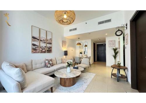 1BR Urban Oasis - Poolside Stylish Luxe Escape