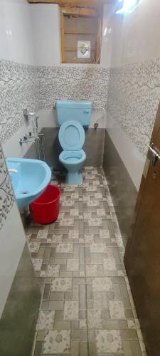 Bilik mandi di Vattavada Paradise Resort