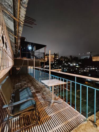 Μπαλκόνι ή βεράντα στο Soc Transient House by Grinta Property Rental