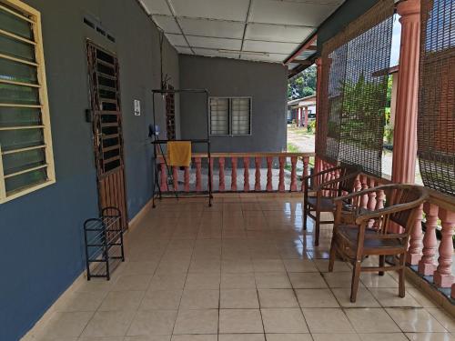 Μπαλκόνι ή βεράντα στο Rahmah Homestay Temerloh