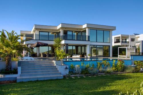 Residence Malibu Sunrise