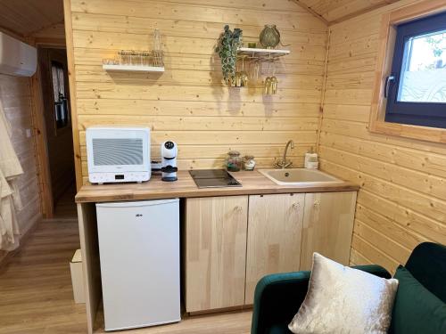 Galeriebild der Unterkunft Roulotte nature et bain nordique privé à deux in Forges