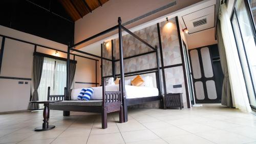 Postel nebo postele na pokoji v ubytování Manjoora Saddles Resorts & Spa