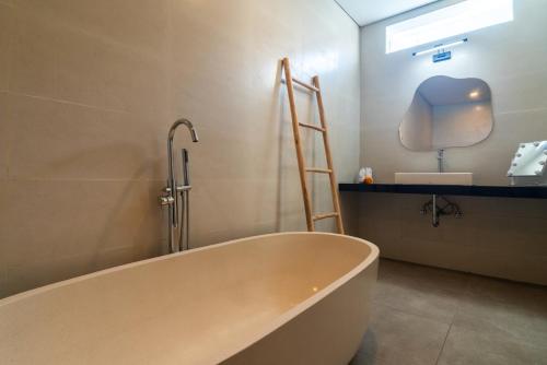 Ένα μπάνιο στο Villa Vela 1 - Brand new 3 bedroom villa