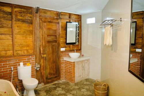 Un baño de Alain villas Family and groups