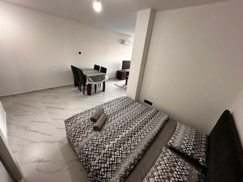 Postel nebo postele na pokoji v ubytování Studio apartment with shared pool in Kyrenia center