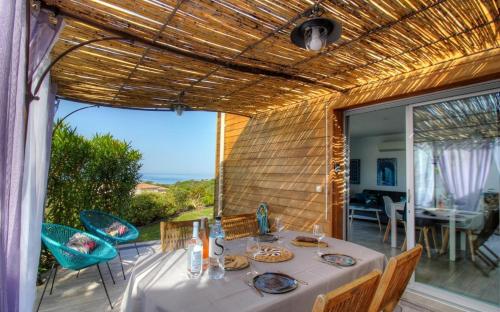 Rez de villa vue mer panoramique