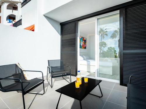 Stylish 179 Parque Santiago 2, front of the sea