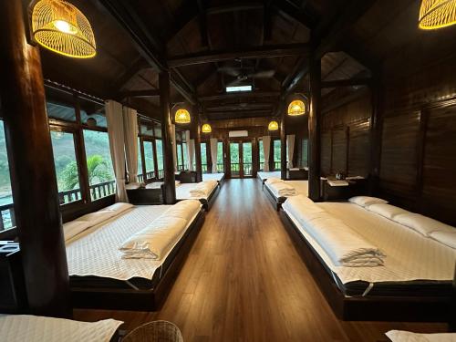 Katil atau katil-katil dalam bilik di Mit Retreat