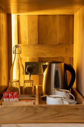 Kemudahan buat kopi dan teh di Stay Ceylon - Weligama
