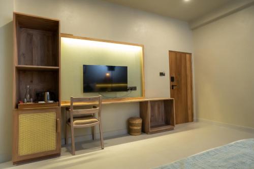Televisyen dan/atau pusat hiburan di Stay Ceylon - Weligama