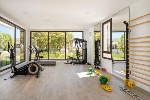 700m from the beach apartment in Estepona with a pool