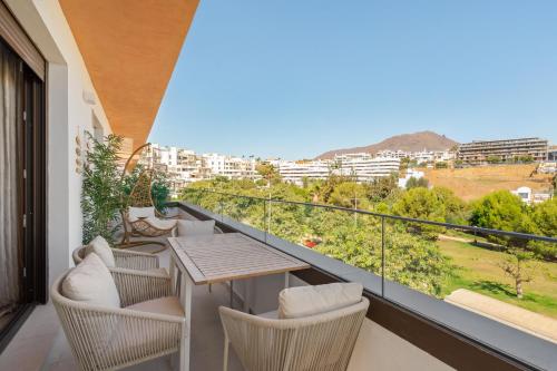 700m from the beach apartment in Estepona with a pool