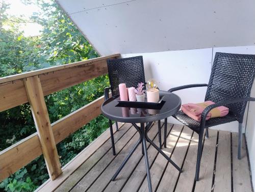 Balkoni atau teres di Midtiby B & B
