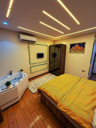 Gallery image of Golden Pyramids Temple View Inn in Cairo