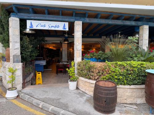 a restaurant with a sign that reads pink sparkle at Lavica Mare Retreat - Modern Apartment near Le Meridien Podstrana in Podstrana