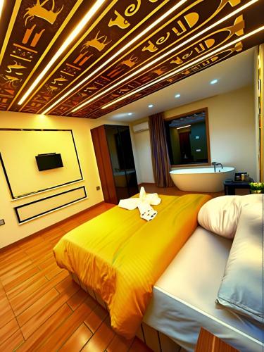 Gallery image of Golden Pyramids Temple View Inn in Cairo