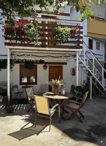Cozy apartamento en Ruzafa para 2-3 personas con aire acondicionado y salida directa a terraza