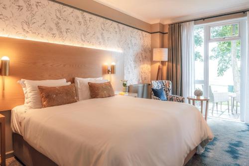 The Belfry Hotel & Resortにあるベッド