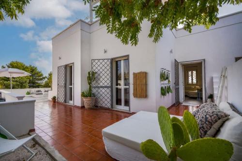 Balkoni atau teres di Villa Alba, Beach House-5 minutes from sea